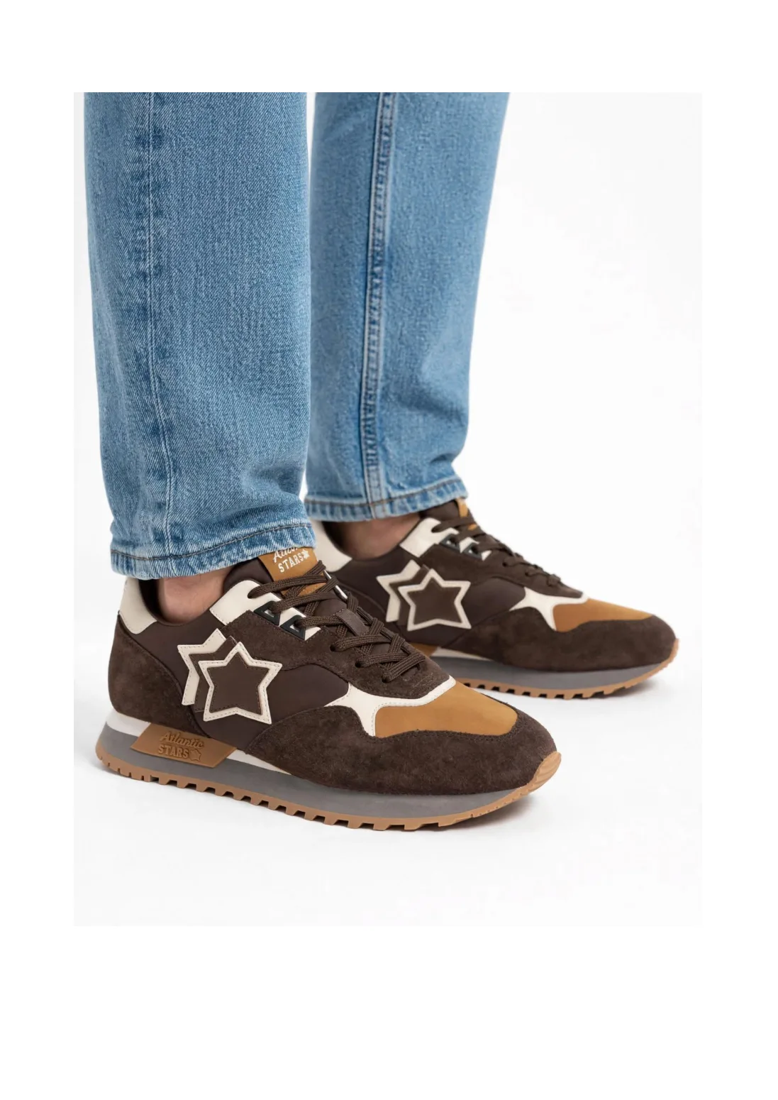Atlantic Stars · Uomo, pagina 1
