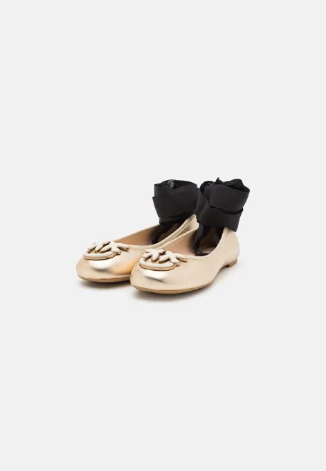 Pinko · Donna — immagine dal catalogo